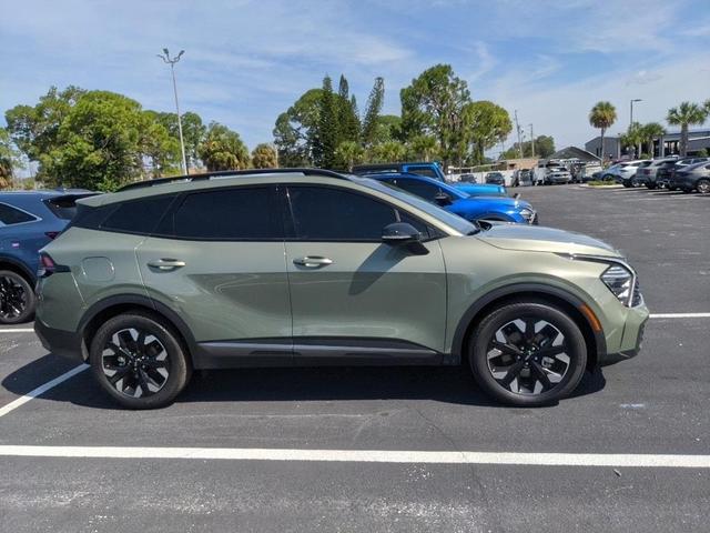 Photo of 2024 Jungle Green Kia Sportage Plug-In Hybrid