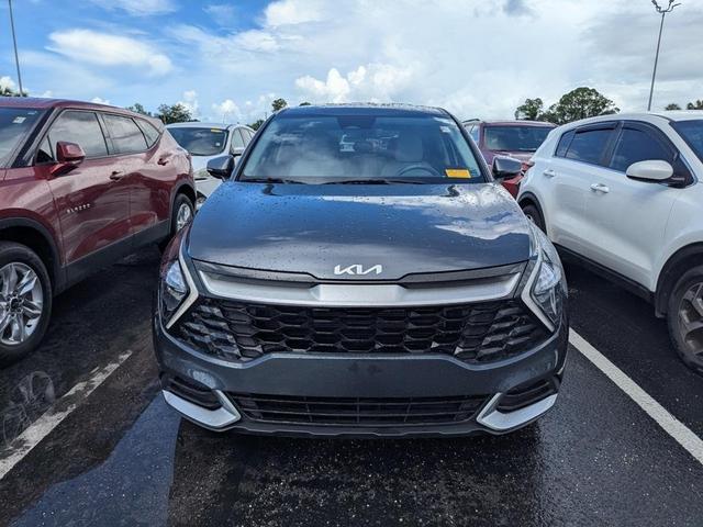 Photo of 2023 Gravity Gray Kia Sportage
