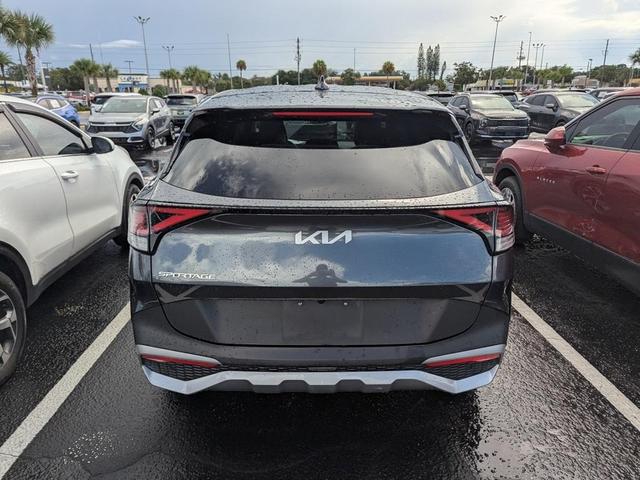 Photo of 2023 Gravity Gray Kia Sportage
