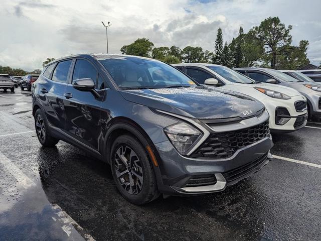 Photo of 2023 Gravity Gray Kia Sportage