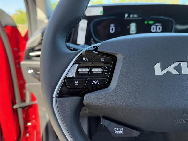 Photo of 2025 Runway Red Kia Niro