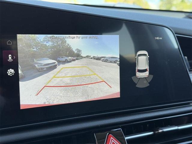 Photo of 2025 Runway Red Kia Niro