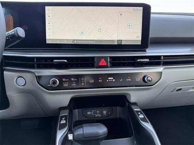 Photo of 2025 Everlasting Silver Kia Sorento