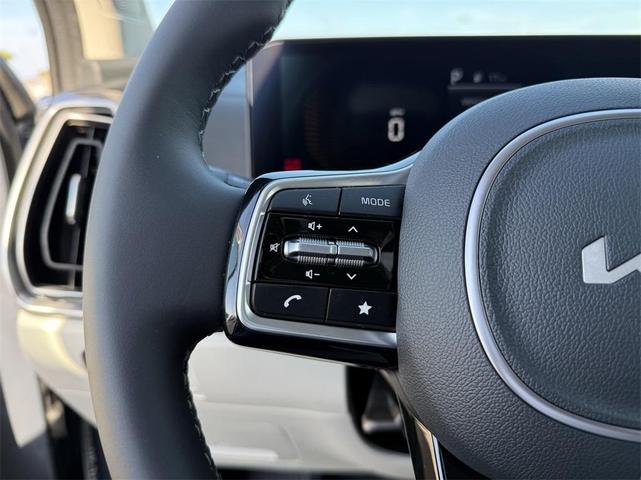 Photo of 2025 Everlasting Silver Kia Sorento