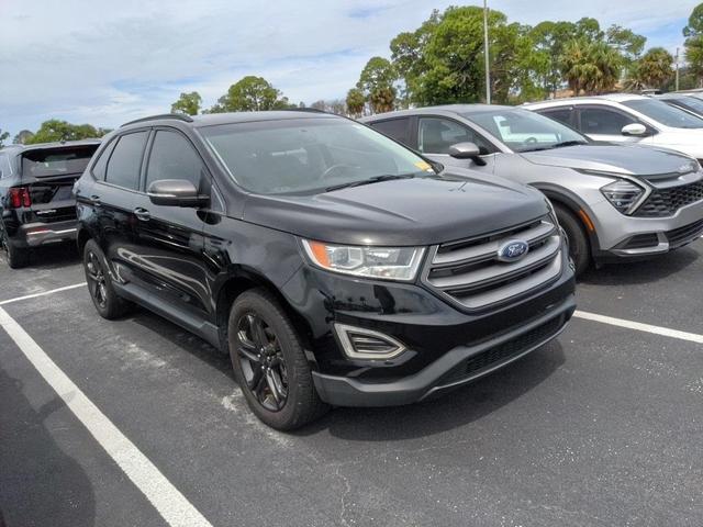 Photo of 2018 Shadow Black Ford Edge
