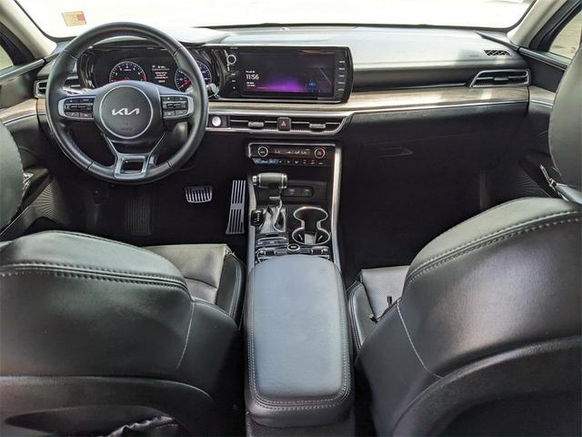 Photo of 2023 Sapphire Blue Kia K5