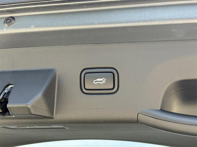 Photo of 2026 Gravity Gray Kia Sportage Hybrid