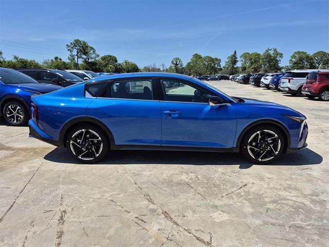 Photo of 2025 Wave Blue Kia K4