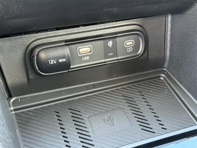 Photo of 2025 Sapphire Blue Kia Sportage