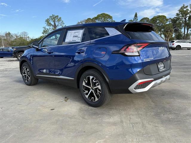Photo of 2025 Sapphire Blue Kia Sportage
