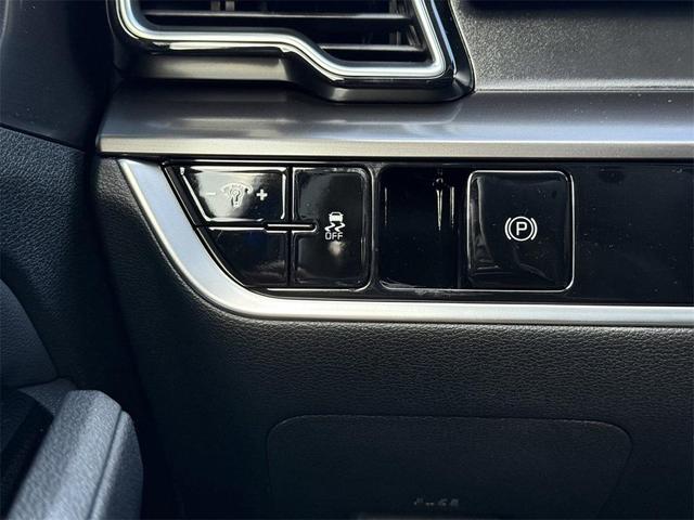 Photo of 2025 Sapphire Blue Kia Sportage