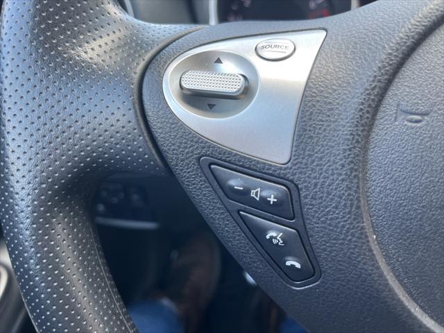 Photo of 2016 Brilliant Silver Nissan Juke