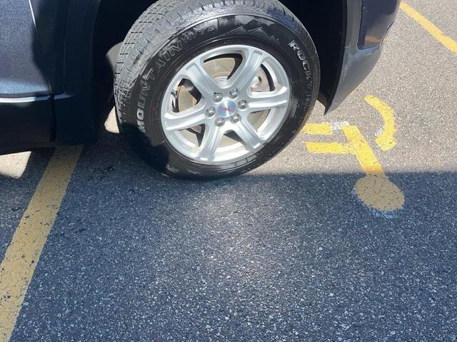 Photo of 2019 Sky GMC Acadia
