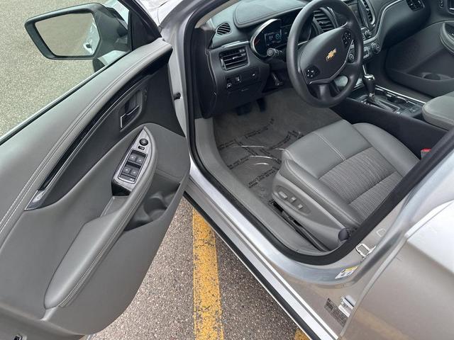 Photo of 2019 Silver Ice Metallic Chevrolet Impala