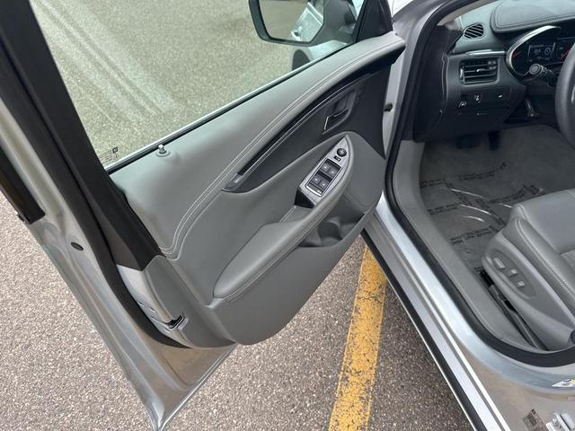 Photo of 2019 Silver Ice Metallic Chevrolet Impala