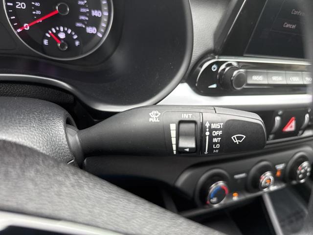 Photo of 2024 Snow White Pearl Kia Forte