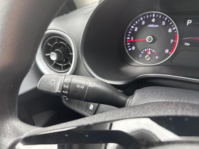 Photo of 2024 Snow White Pearl Kia Forte