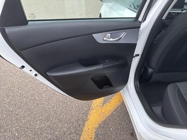 Photo of 2024 Snow White Pearl Kia Forte