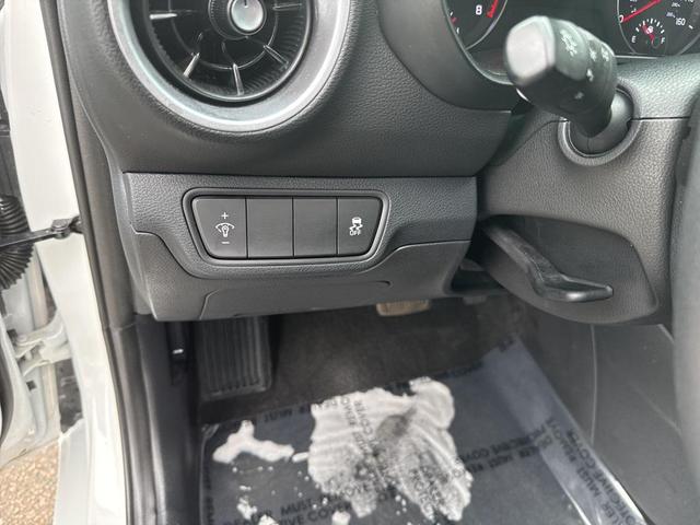 Photo of 2024 Snow White Pearl Kia Forte