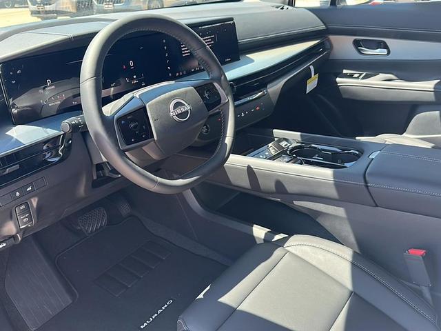 Photo of 2025 Everest White Pearl Tricoat/Super Black Nissan Murano