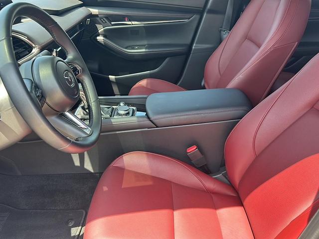 Photo of 2025 Polymetal Gray Metallic Mazda Mazda3