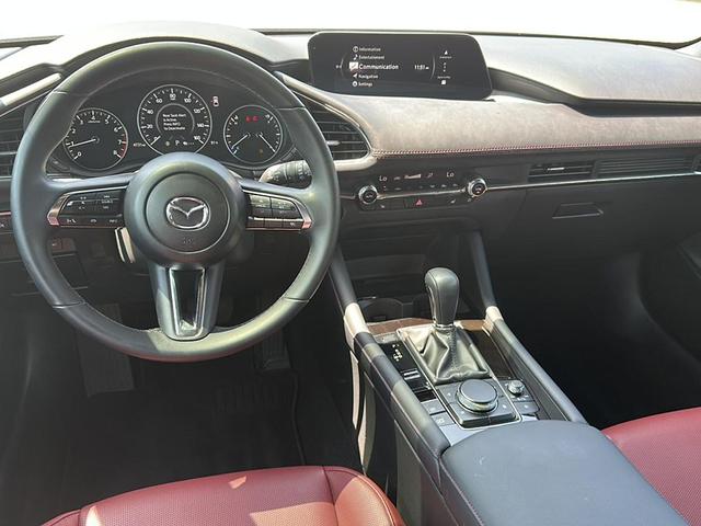 Photo of 2025 Polymetal Gray Metallic Mazda Mazda3