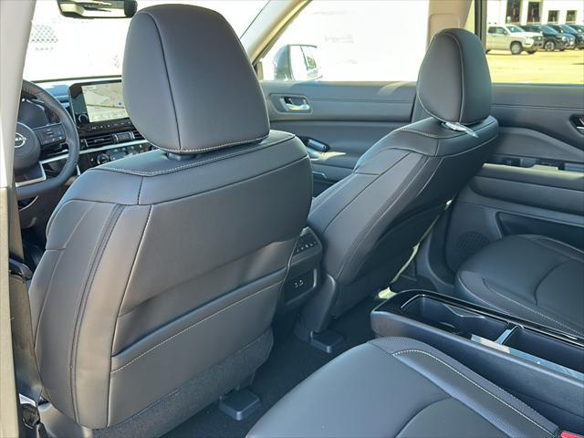 Photo of 2025 Gun Metallic Nissan Pathfinder
