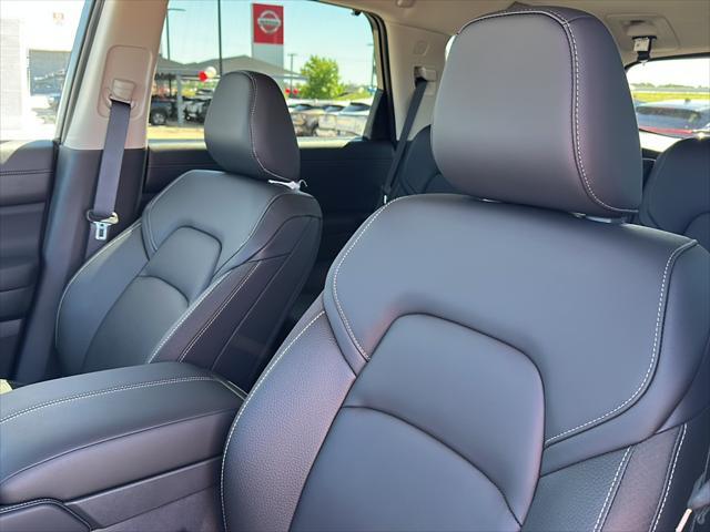 Photo of 2025 Gun Metallic Nissan Pathfinder