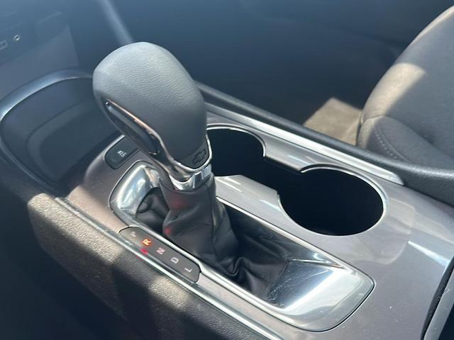 Photo of 2021 Summit White Chevrolet Malibu