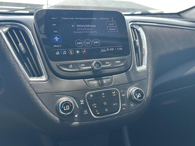 Photo of 2021 Summit White Chevrolet Malibu