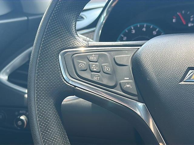 Photo of 2021 Summit White Chevrolet Malibu
