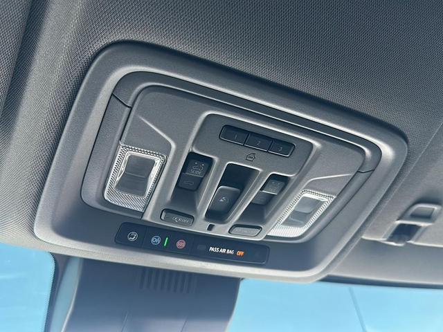 Photo of 2023 Summit White Chevrolet Silverado 1500