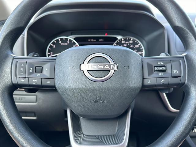 Photo of 2025 Glacier White Nissan Rogue
