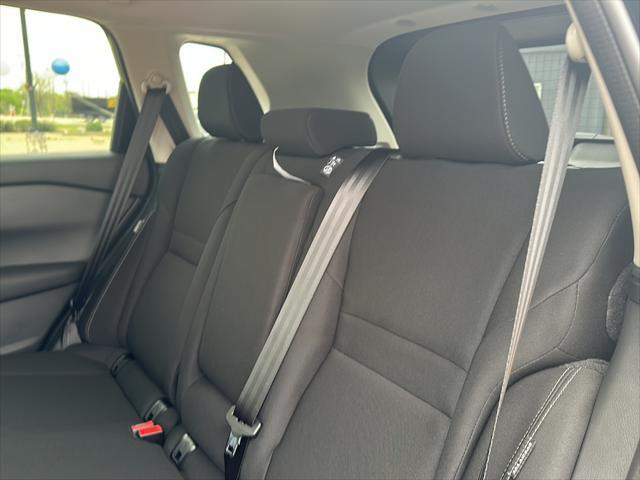 Photo of 2025 Super Black Nissan Rogue