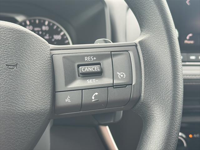 Photo of 2025 Super Black Nissan Rogue