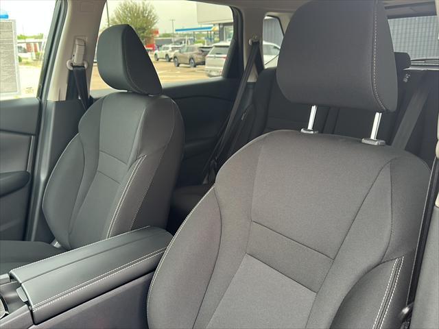 Photo of 2025 Super Black Nissan Rogue