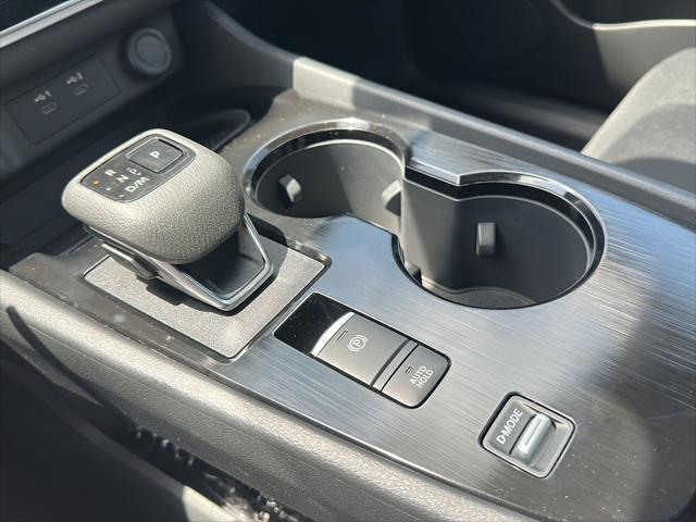 Photo of 2025 Brilliant Silver Metallic Nissan Rogue