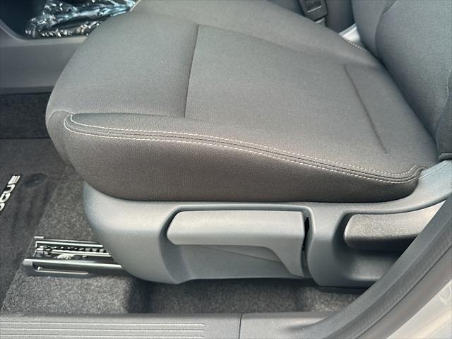 Photo of 2025 Brilliant Silver Metallic Nissan Rogue