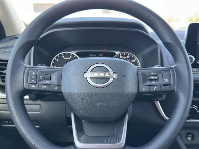 Photo of 2025 Everest White Pearl Nissan Rogue