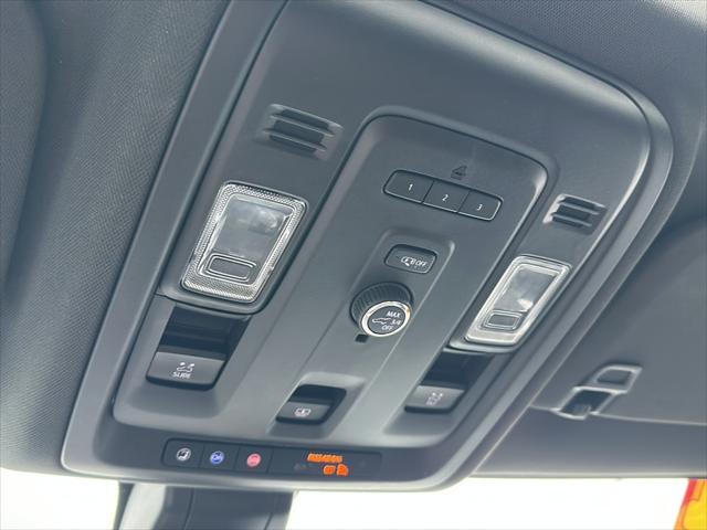 Photo of 2021 Empire Beige Metallic Chevrolet Tahoe