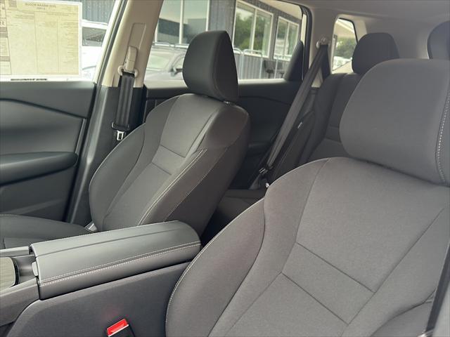 Photo of 2025 Glacier White Nissan Rogue