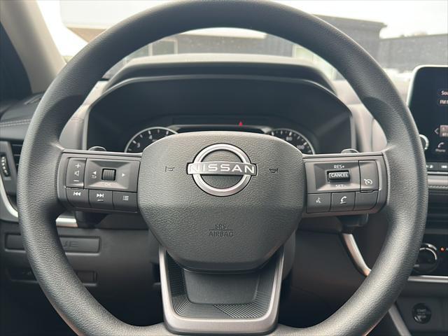 Photo of 2025 Everest White Pearl Nissan Rogue