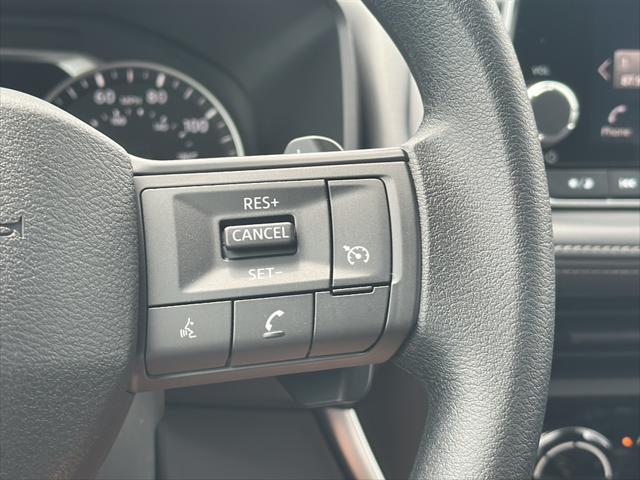 Photo of 2025 Everest White Pearl Nissan Rogue