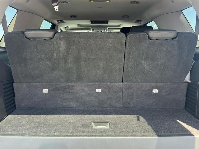 Photo of 2017 Radiant Silver Metallic Cadillac Escalade