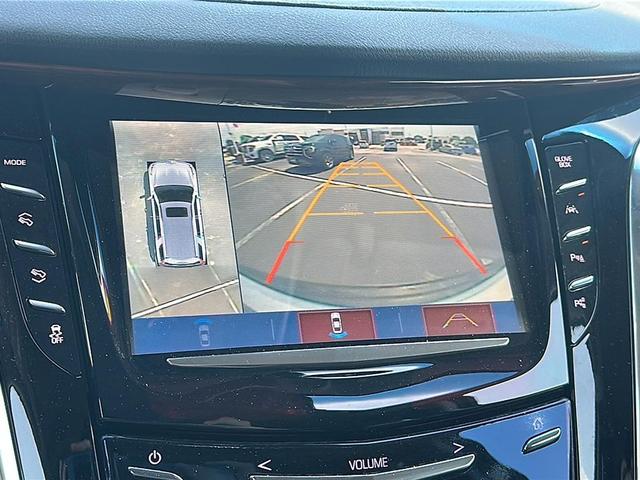 Photo of 2017 Radiant Silver Metallic Cadillac Escalade