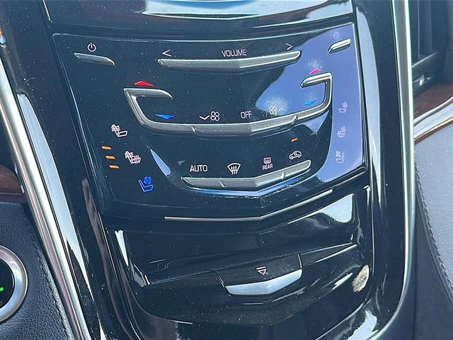 Photo of 2017 Radiant Silver Metallic Cadillac Escalade