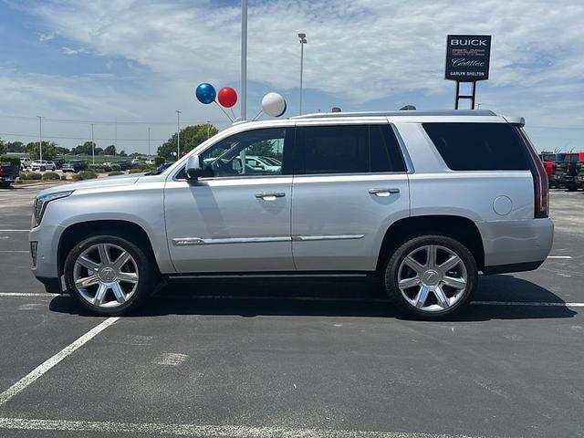 Photo of 2017 Radiant Silver Metallic Cadillac Escalade