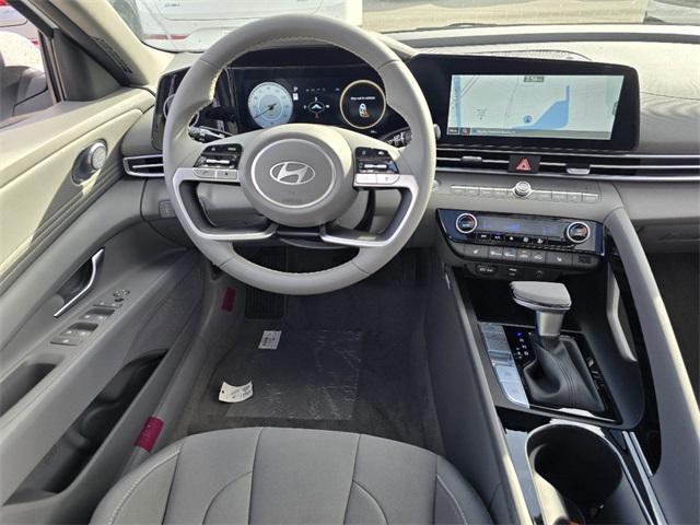Photo of 2025 Fluid Metal Hyundai ELANTRA