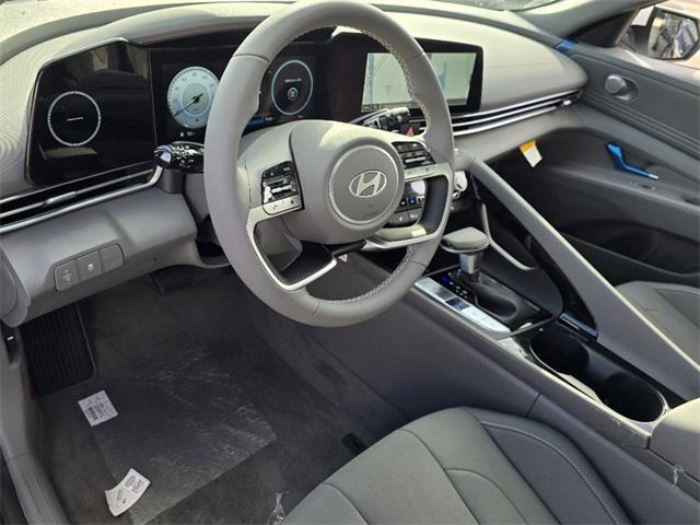 Photo of 2025 Fluid Metal Hyundai ELANTRA