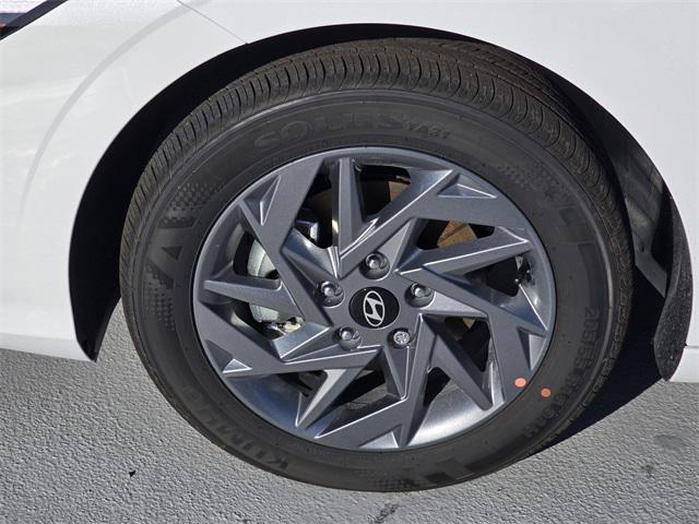 Photo of 2025 Serenity White Hyundai ELANTRA HEV